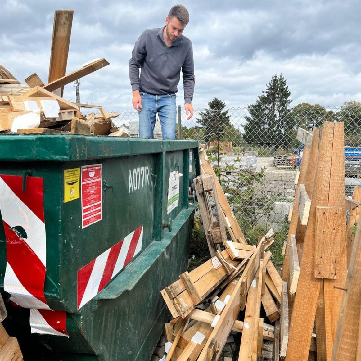 Holz, das nicht mehr gebraucht wird